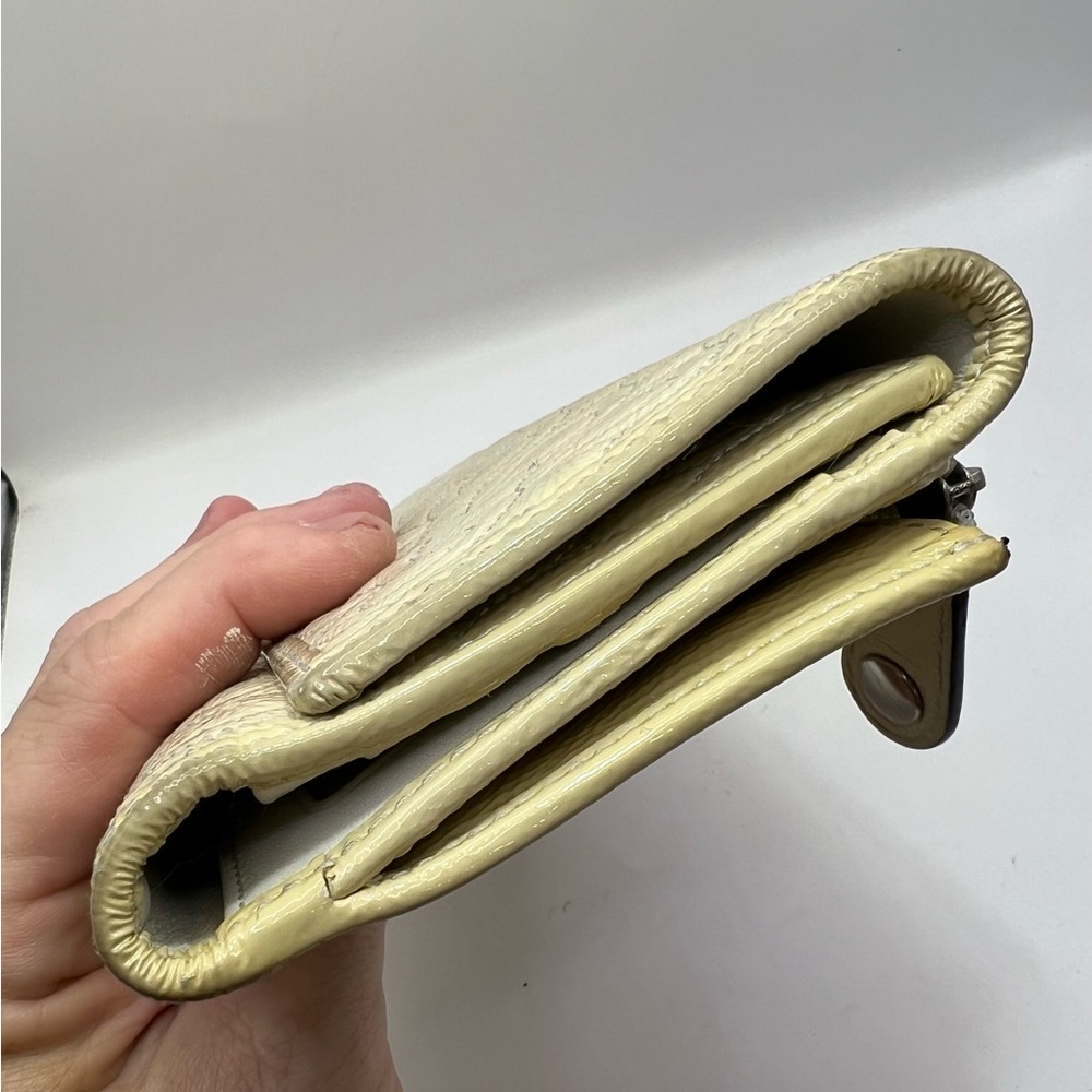 Coach Cream Embossed Wallet - Picture 4 of 10